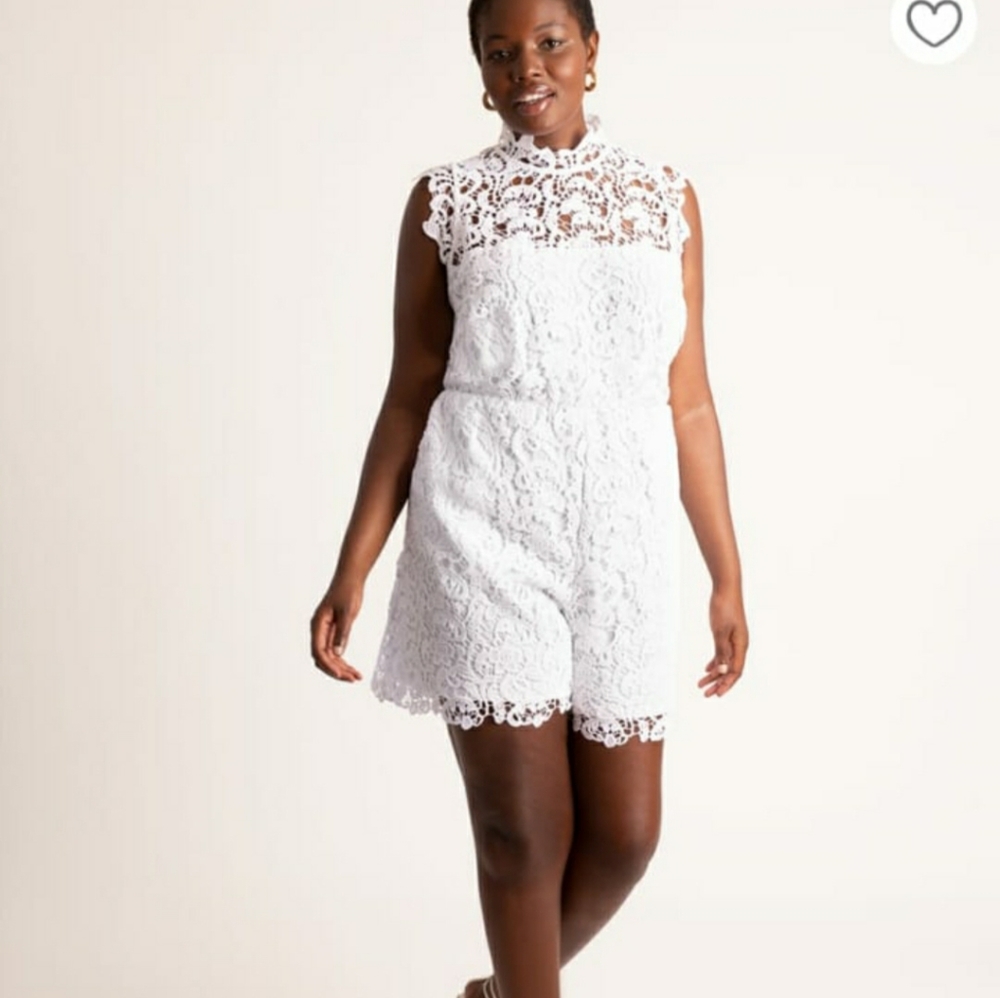 New with tag ELOQUII, WHITE Lace Rumper, SIZE 20- 22- 24